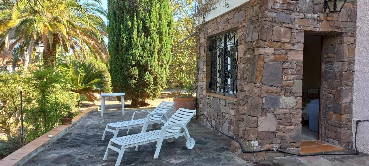 Appartement Et Sa Grande Terrasse En Rez De Jardin Saint Aygulf Eksteriør billede
